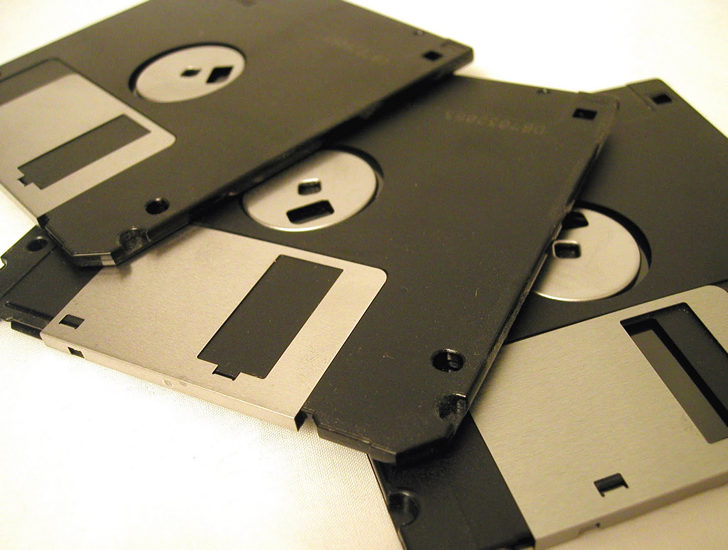 Floppy Disk (Disket)